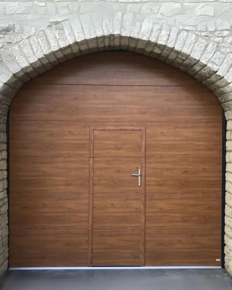 Porte de garage près de Troyes